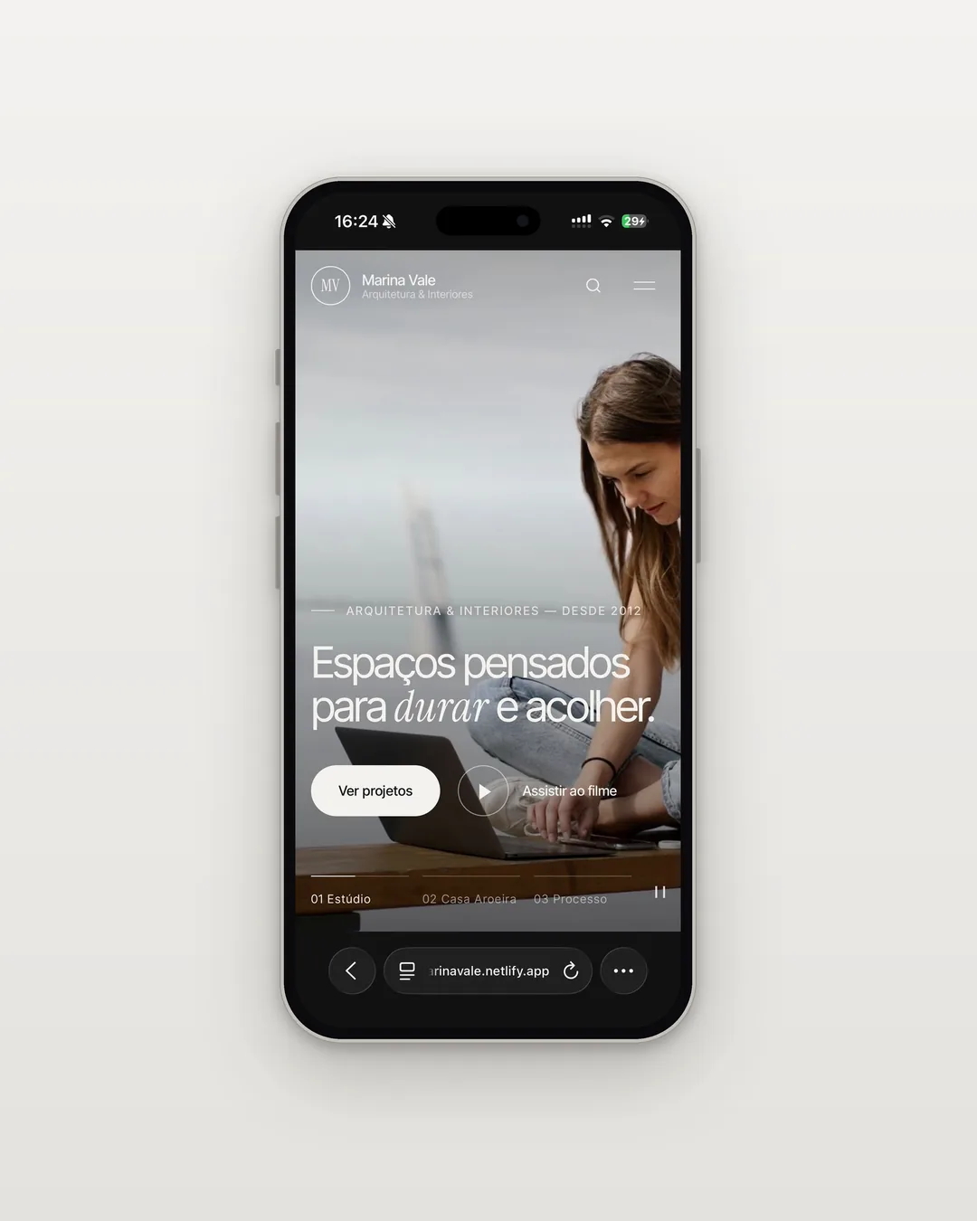 Marina Vale — hero mobile, capítulo Estúdio
